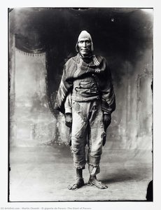 El gigante de Paruro [The Giant of Paruro]