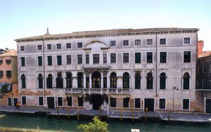 Ca' Zenobio Façade