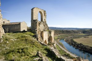 Castle In Zorita De Los Canes — Laura Domínguez