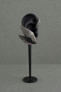 Swan Earcuff — Arman Suciyan