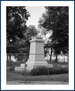 Post-monuments, Memphis (jefferson Davis, Erected 1964) — Matthew Shain, Contemporary Realism