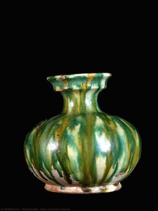 Vaso Con Bocca A Vassoio — Tang Dynasty