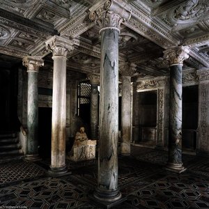 Cappella Del Succorpo (cappella Carafa) — Thomas Malvern (malvico)