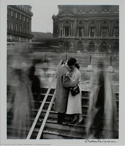 Les Amoureux De L'opera — Robert Doisneau