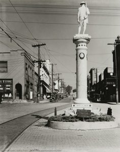 Main Street In A Pennsylvania Town — Walker Evans