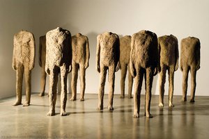 Figures — Magdalena Abakanowicz