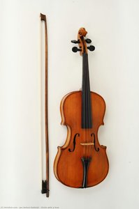 Violin With A Bow — Jan Antoni Rafalski