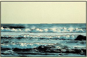 Rhythmic Tides In Halftone Blue — Pauline Aubert
