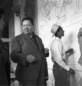 Diego Rivera Pintando El Mural — Leonet Matiz Espinoza, Documentary Photography