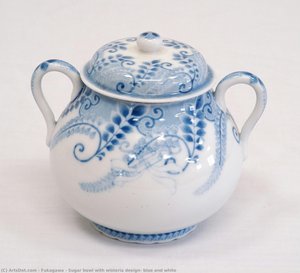 Sugar bowl with wisteria design, blue and white