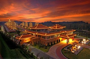Buddha Museum At Dusk — Museo Del Buda De Fo Guang Shan