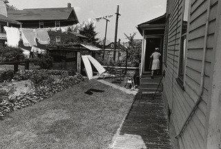Untitled (edwardsville, Pennsylvania) — Mark Cohen