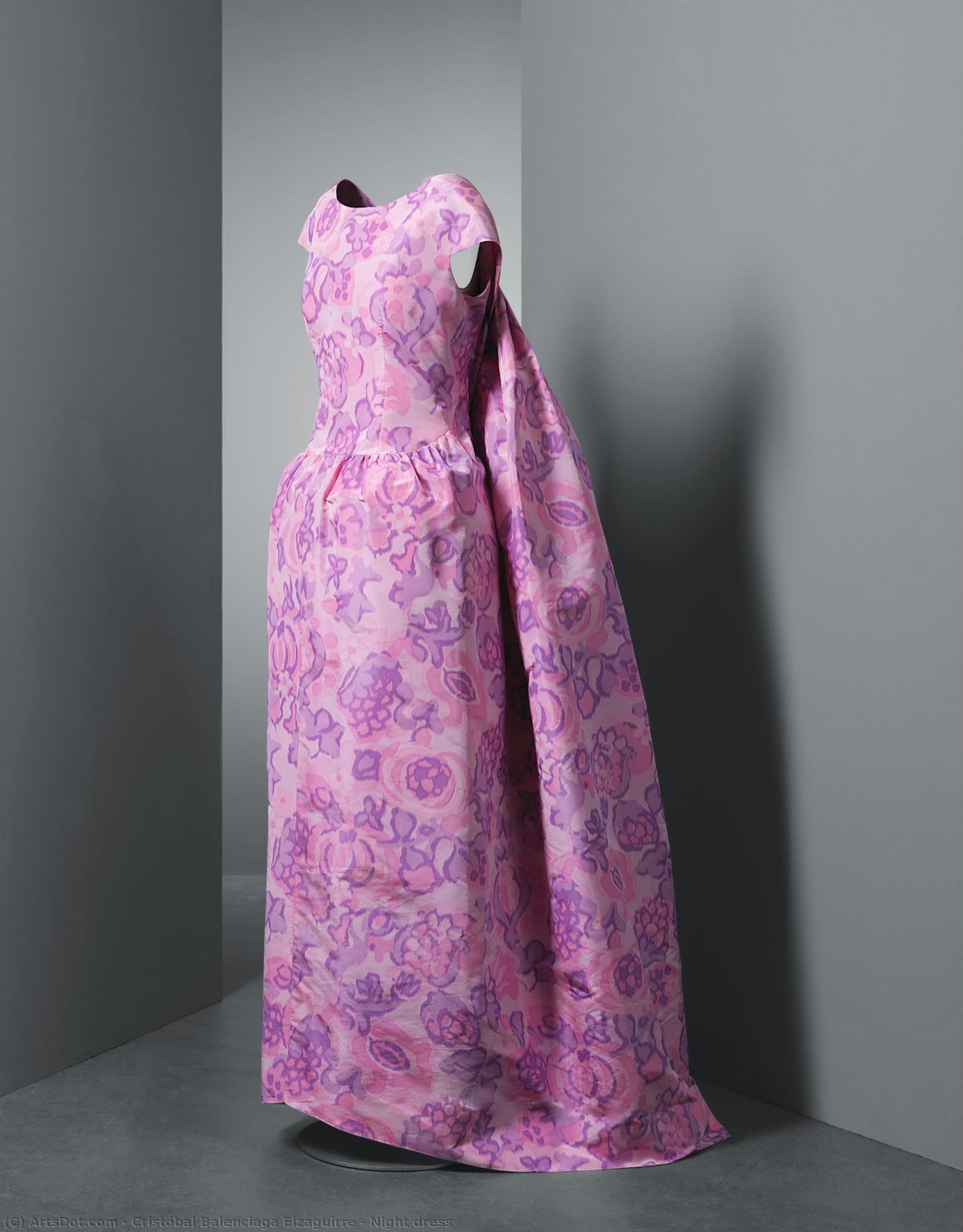 Night Dress — Cristóbal Balenciaga Eizaguirre