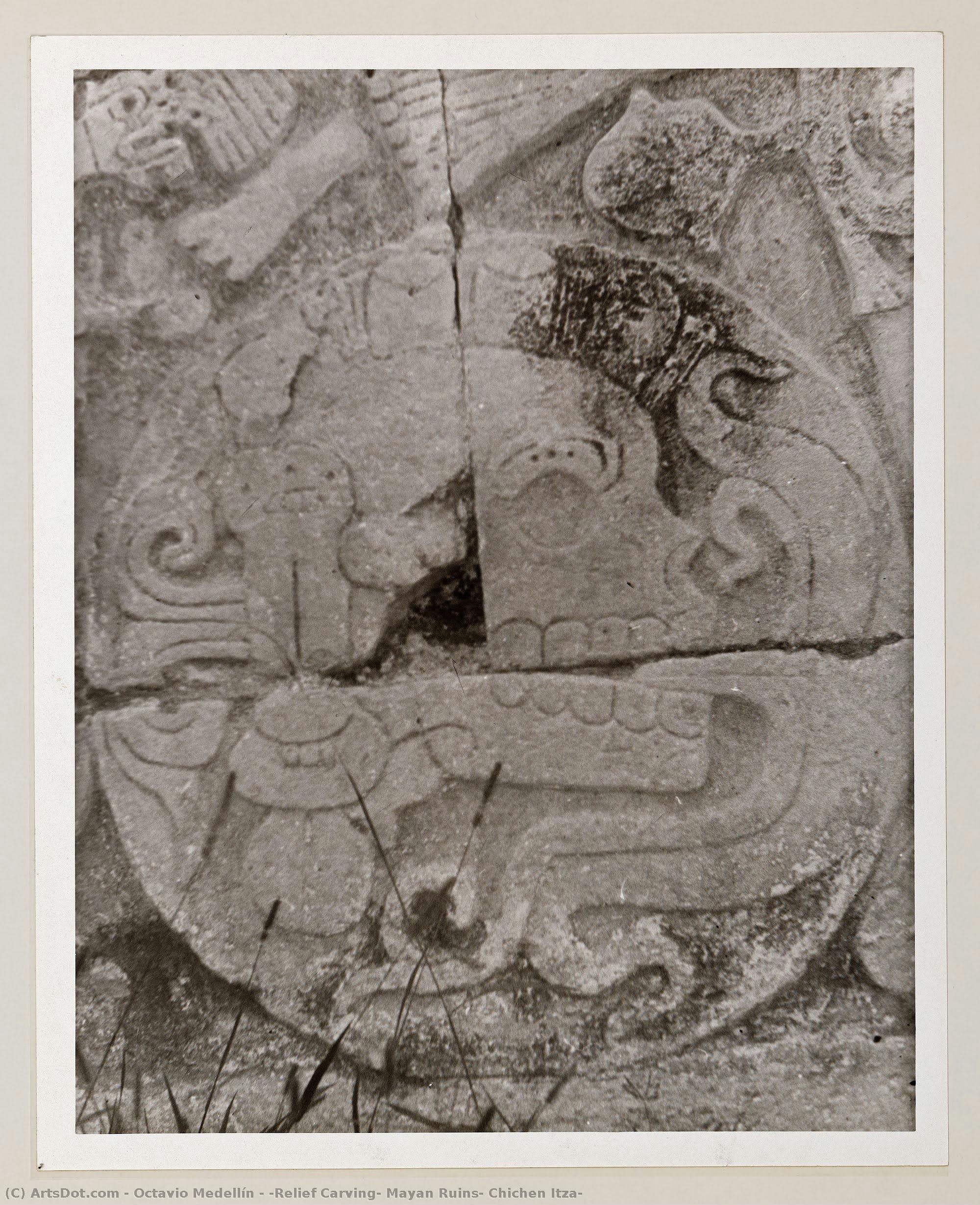 [relief Carving, Mayan Ruins, Chichen Itza] — Octavio Medellín