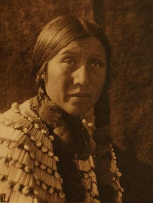 Untitled (aqu45v) — Edward Sheriff Curtis