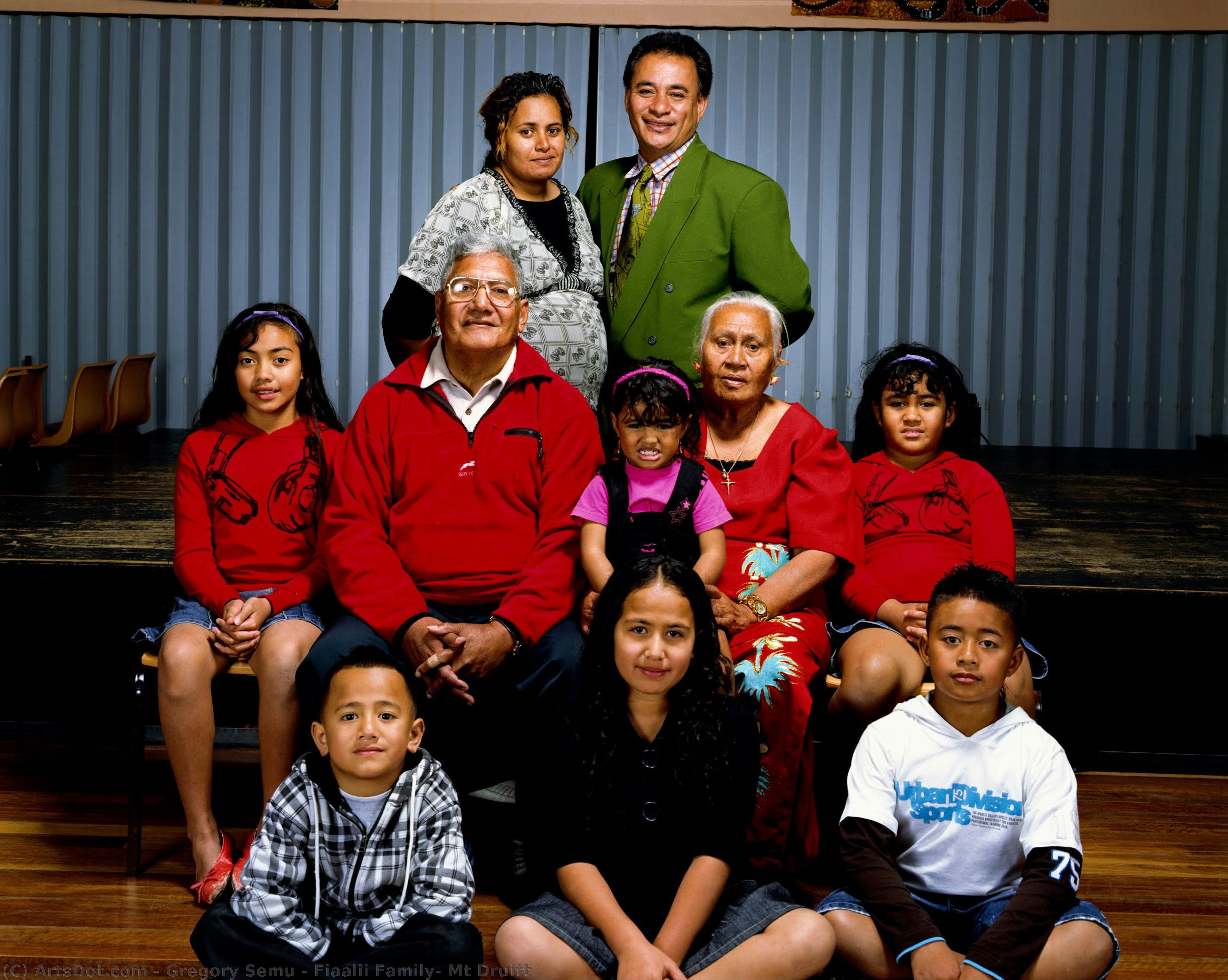 Fiaalii Family, Mt Druitt — Gregory Semu