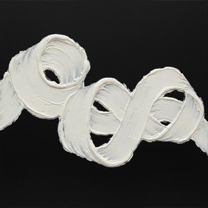 Ethereal Monolith: A Singular Sculptural Ribbon of Light Amidst the Infinite Void