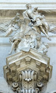 Angeli Di Giuseppe Torretti Sulla Facciata Della Chiesa Di San Stae A Venezia