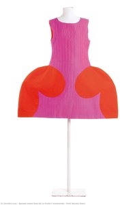 Puig Menina Dress — Águeda Isabel Ruiz De La Prada Y Sentmenat, Art Nouveau