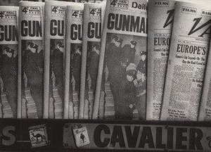Gun, Gun, Gun, New York — William Klein