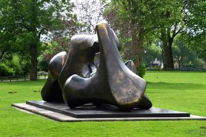 Large Vertebrae (wirbel) — Henry Moore, Modernism