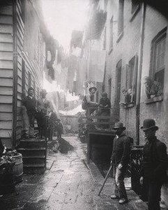 Bandits' Roost, 59 1 2 Mulberry Street — Jacob August Riis