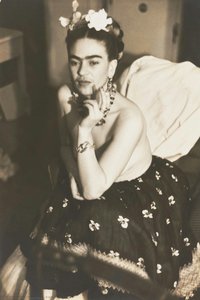 Frida Kahlo — Julien Levy