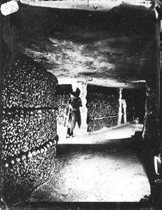 Catacombes De Paris — Félix Nadar, Pictorialism