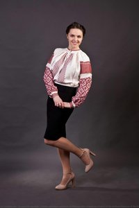 Aievea Collection; \noltenia Traditional Shirt;\nbased On Artefact Of The National Museum Of The Romanian Peasant — Parascovia Lepădatu