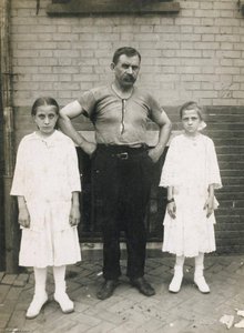 A Workman And His Daughters, Kensington, Philadelphia — John Frank Keith