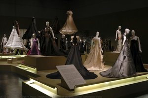 Ralph Rucci: The Art Of Weightlessness Installation View — Ralph P. Rucci
