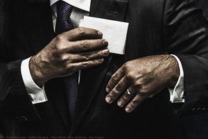 The Mask, The Gesture, The Paper — Sofia Borges