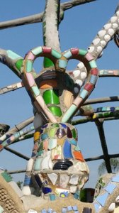 Watts Towers / Nuestro Pueblo (heart Element) — Sabato Rodia