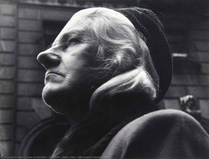 Untitled (close View, Old Woman Wearing Hat) — Leon Levinstein