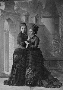 Die Großherzogin Von Toskana Und Die Herzogin Von Madrid — Félix Nadar