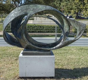 Oval Form (trezion) — Barbara Hepworth, Modernism
