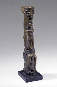 Upright Motive; Maquette No. 4 — Henry Moore