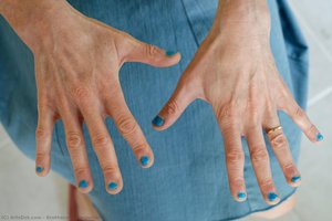 Fingernails — Elina Brotherus