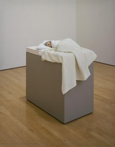 Old Woman In Bed — Ron Mueck