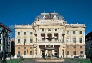 Slovak National Theatre In Bratislava — Lubo Stacho