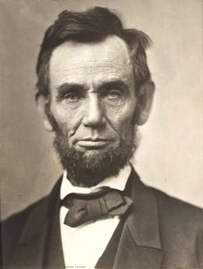 Abraham Lincoln — Alexander Gardner, Contemporary Realism