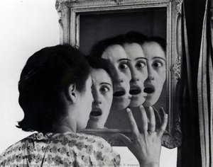 Sueño N° 7, Buenos Aires (dream N° 7, Buenos Aires) — Grete Stern Coppola