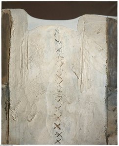 Relieve blanco con cruces