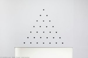Intervention — Niele Toroni