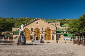 Historical Complex Abrau-durso In The Afternoon — Abrau-durso Winery