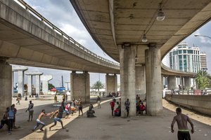 Marina Under Bridge 2018