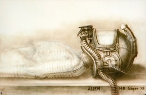 Hr Giger Mannmithelm — H.r. Giger