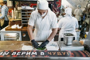 Cooking — London News Agency Photos, Ltd