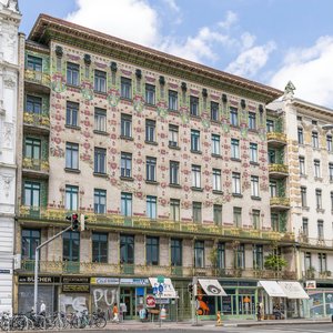 Majolika-haus In Vienna, Austria — Otto Koloman Wagner, Vienna Secession