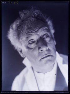 Oscar Beregi Sr. — Martin Munkácsi